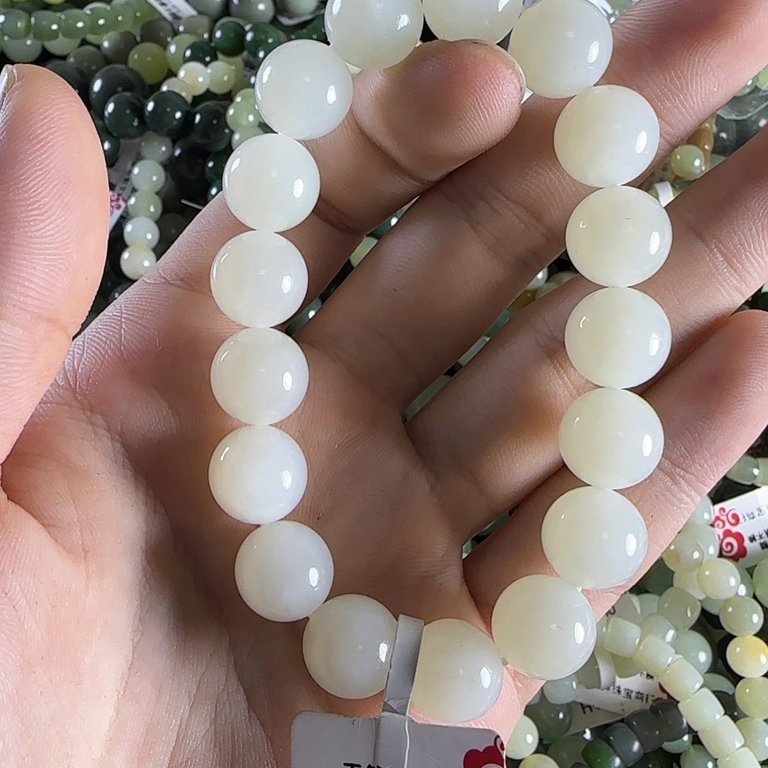 和田玉手链未镶嵌112