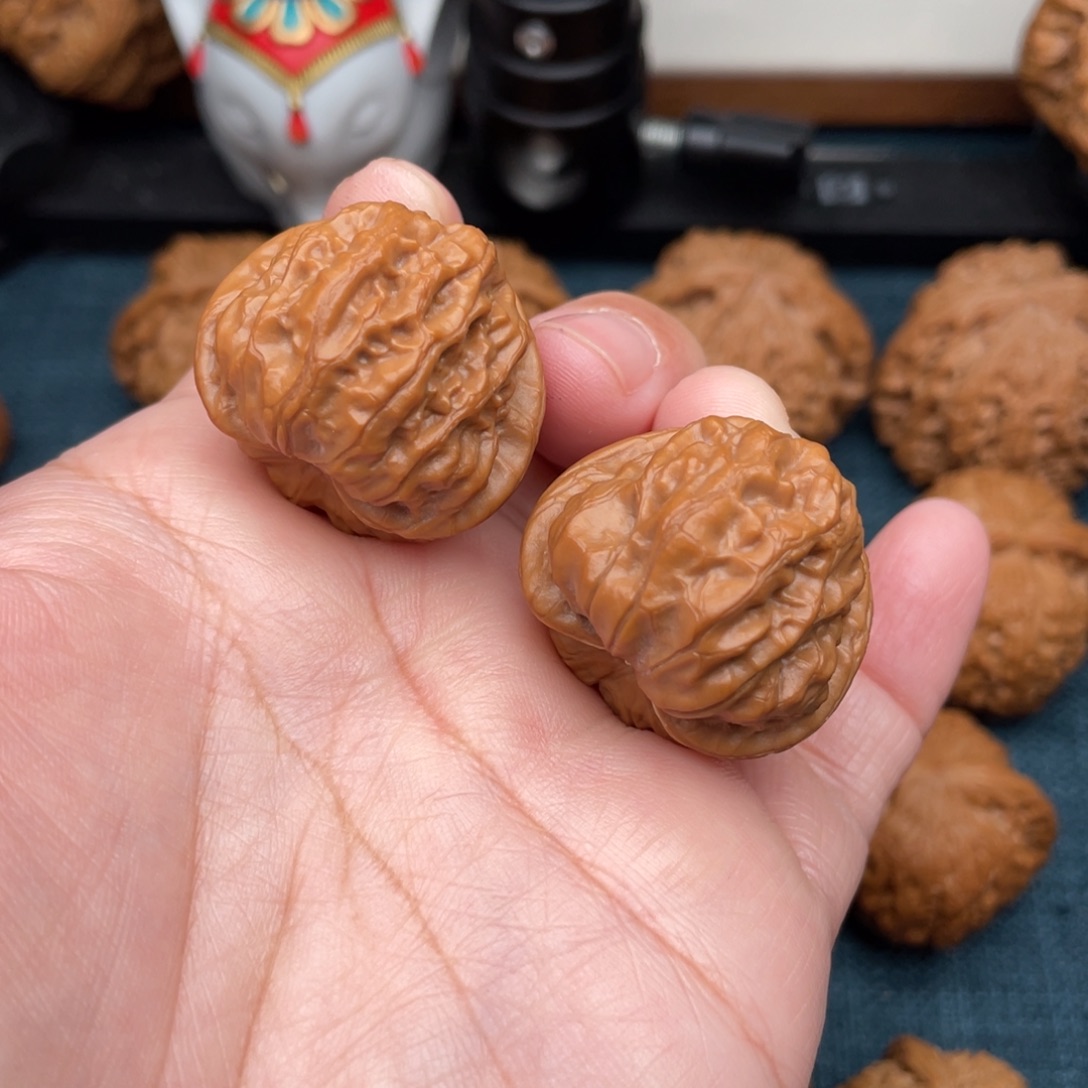 文玩核桃把件全品闷头沟元宝33