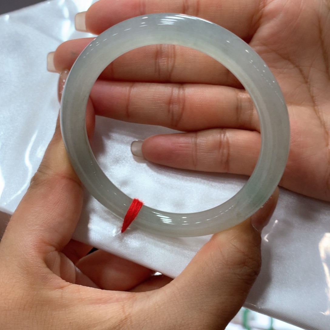 翡翠手镯未镶嵌买断