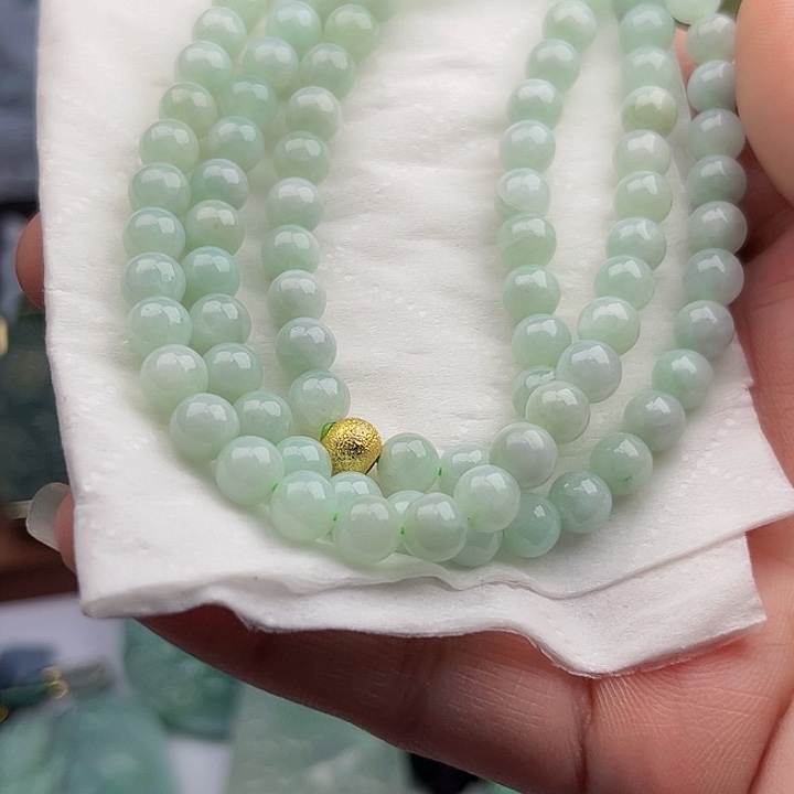 翡翠未镶嵌颈饰挂件