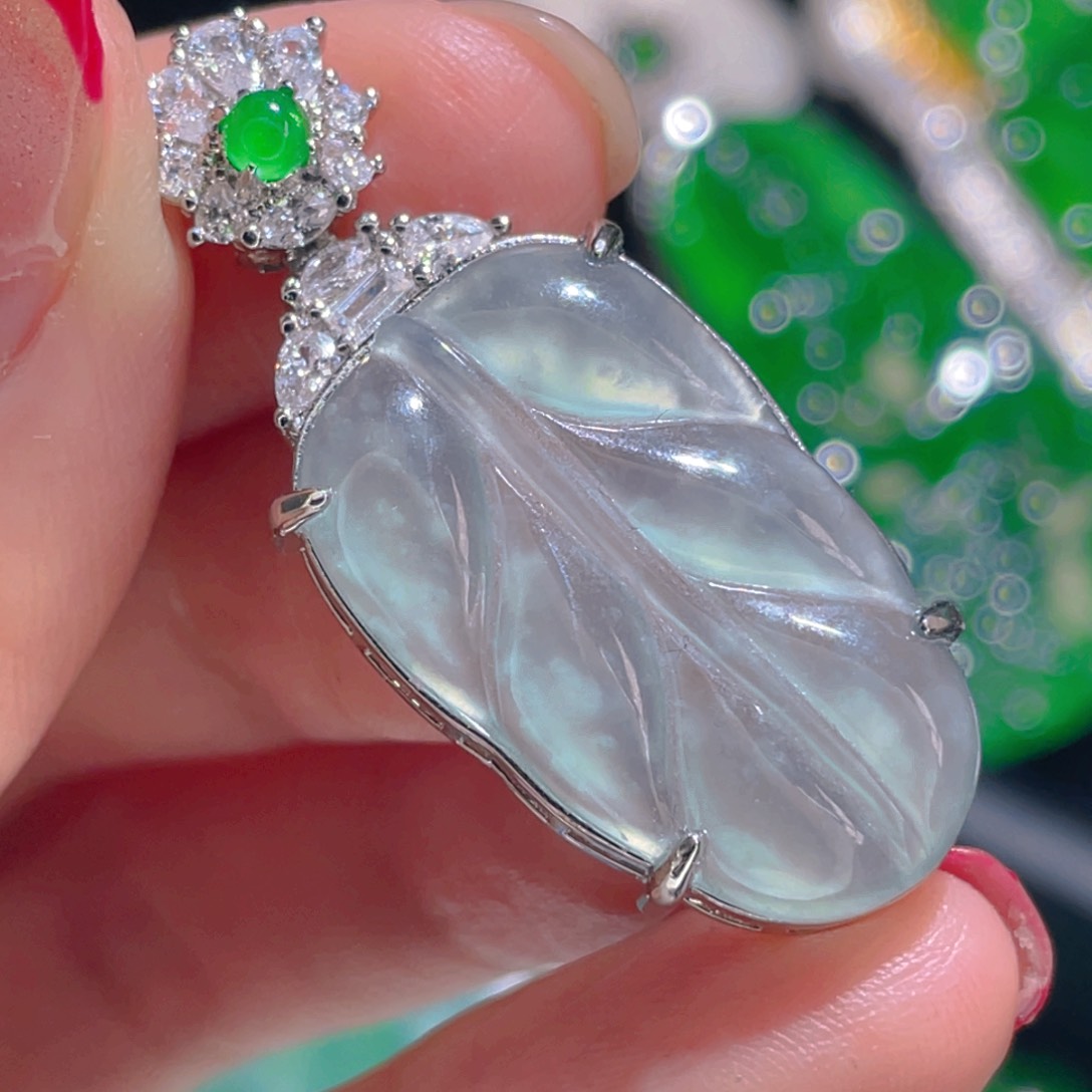 翡翠吊坠(不含链)未镶嵌