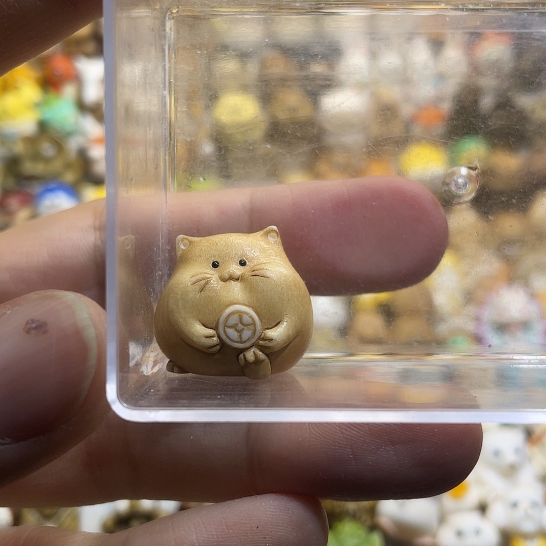 哦***吼非金属鹿角根付金币猫天地
