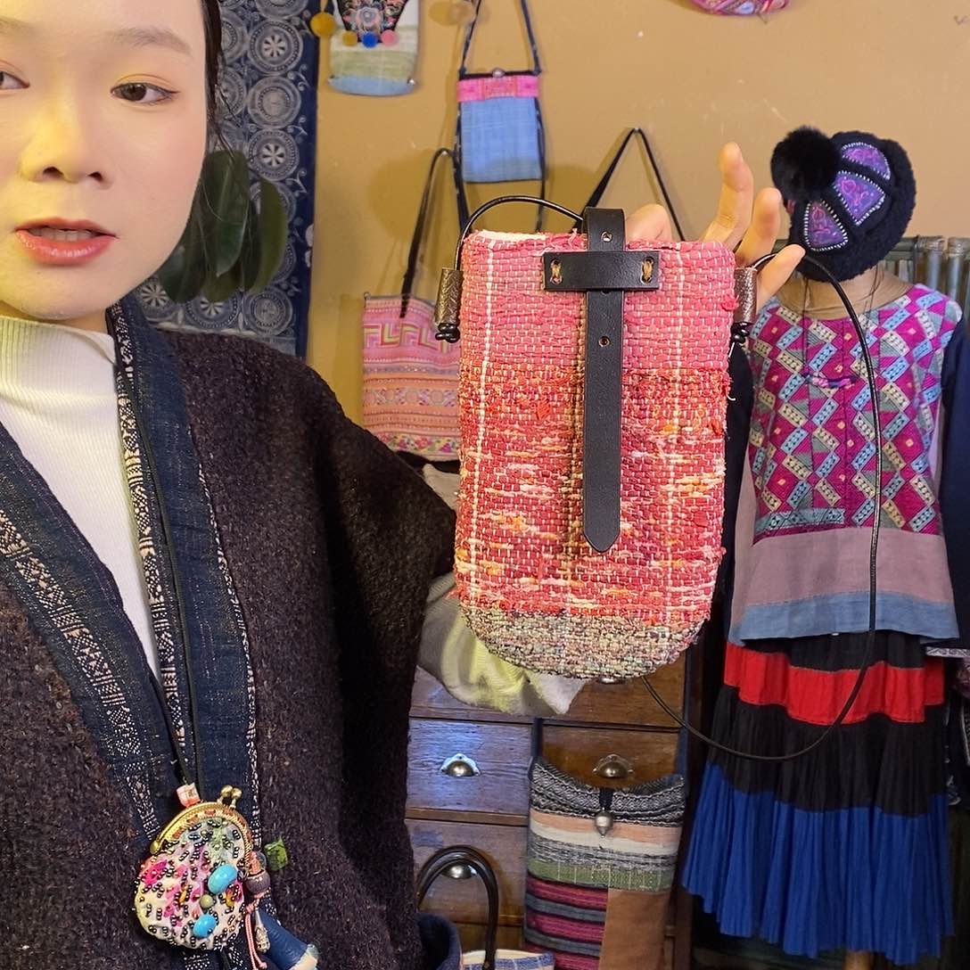 织绣手工制作包包
