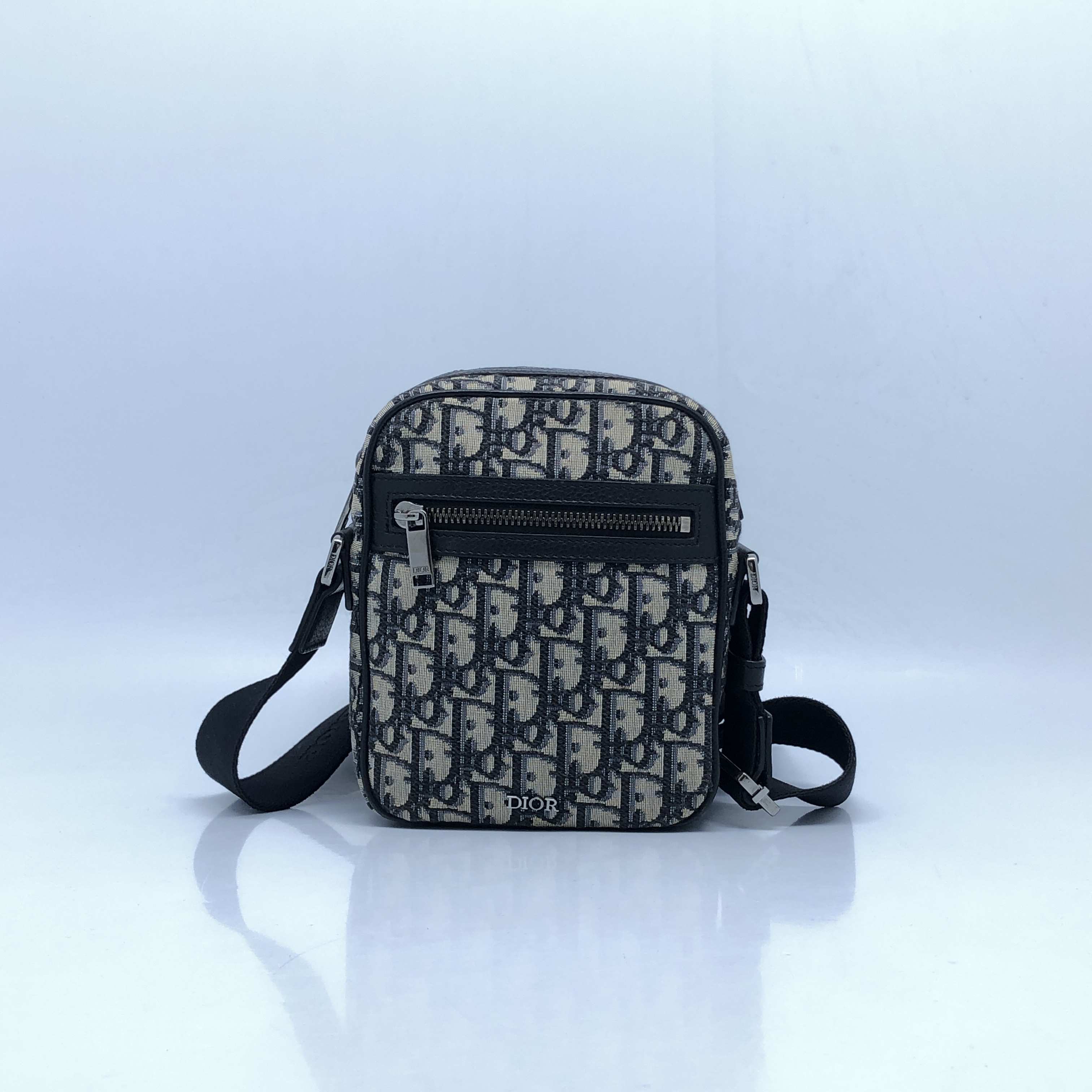 99新 DIOR/迪奥 帆布斜挎包/4634号 