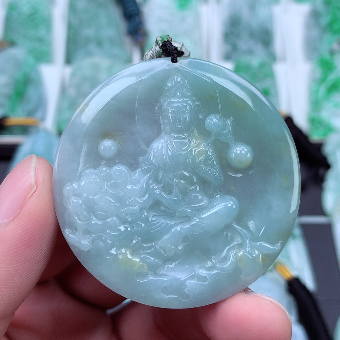 翡翠颈饰未镶嵌翡翠吊坠