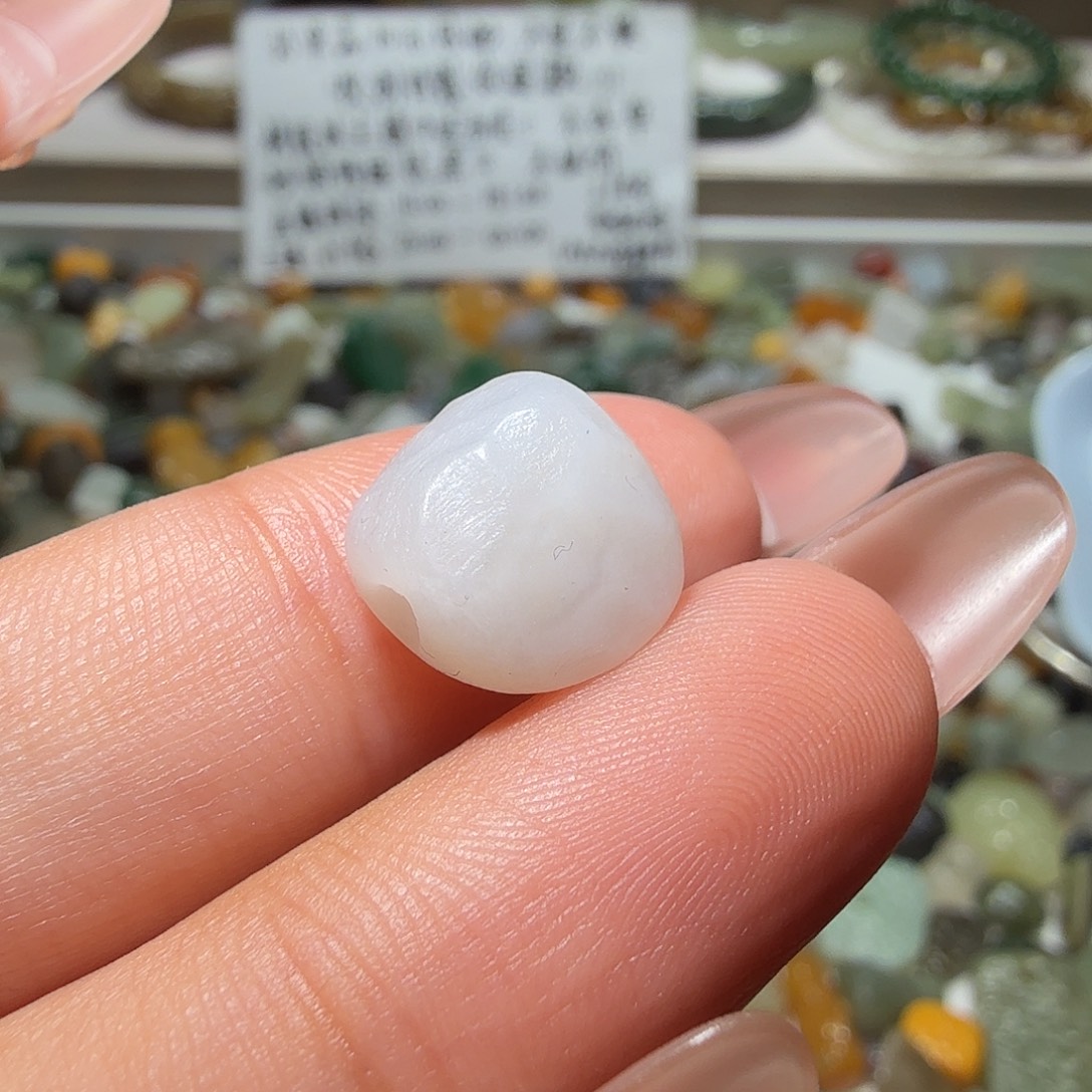 和田玉未镶嵌珠宝奇石