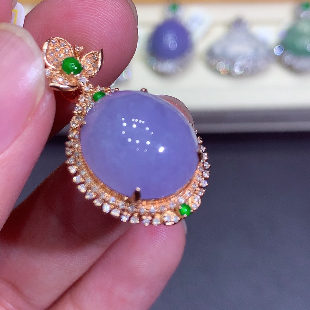 翡翠吊坠(不含链)18K金镶嵌