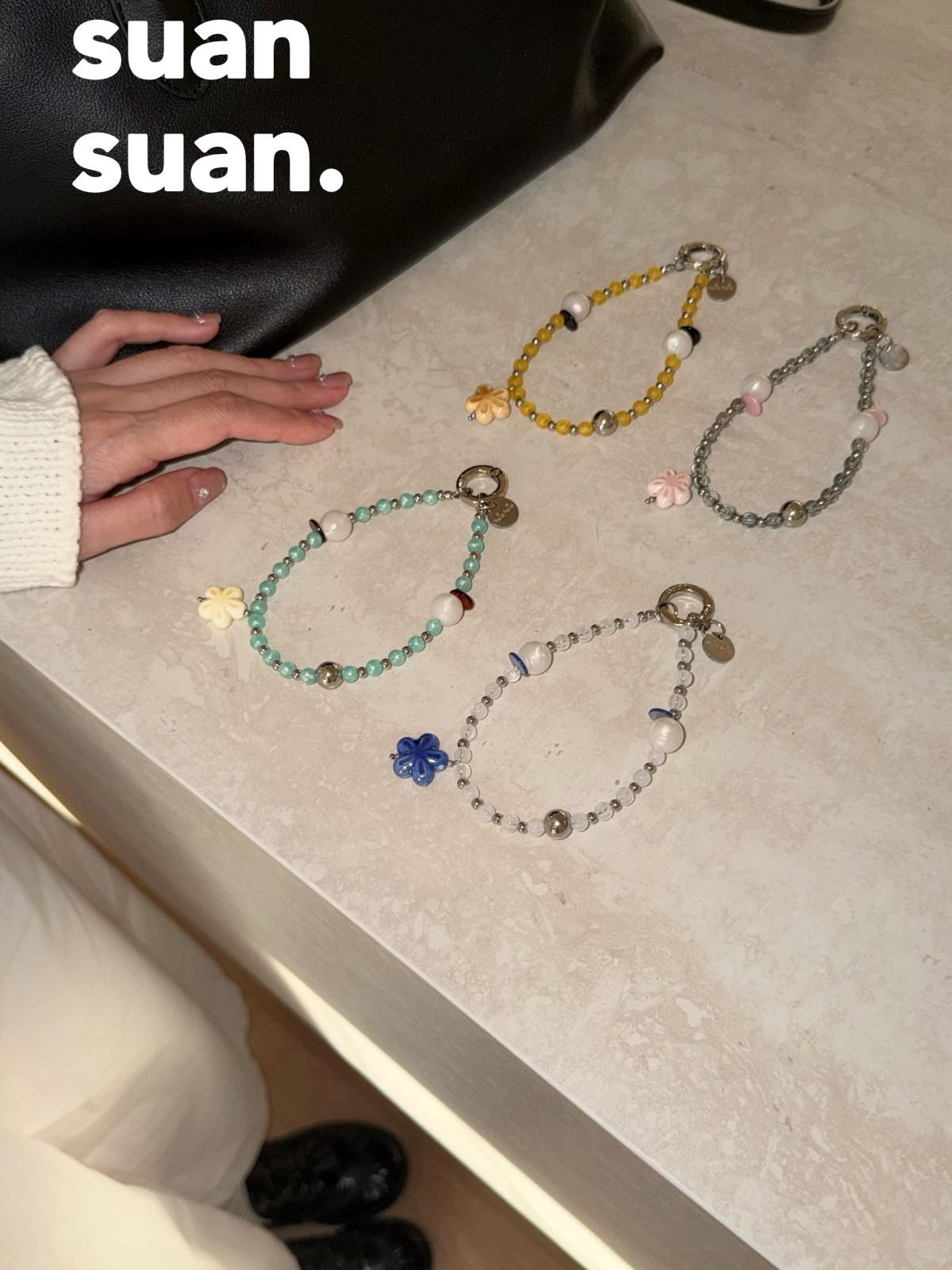 suansuan原创少女陶瓷小花小众设计彩色串珠可爱手机链条挂件时尚