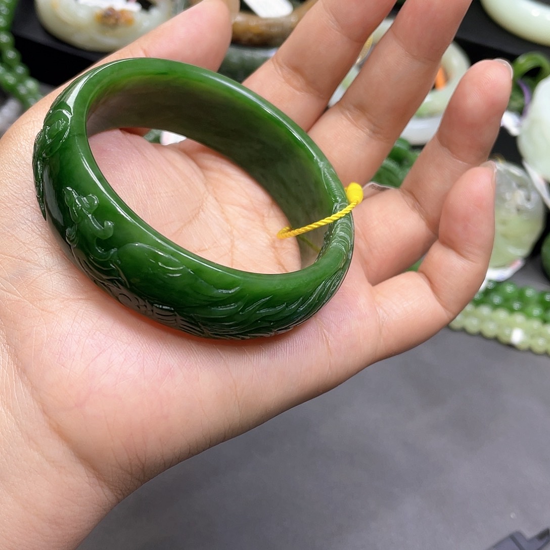 和田玉未镶嵌手镯60圈口3