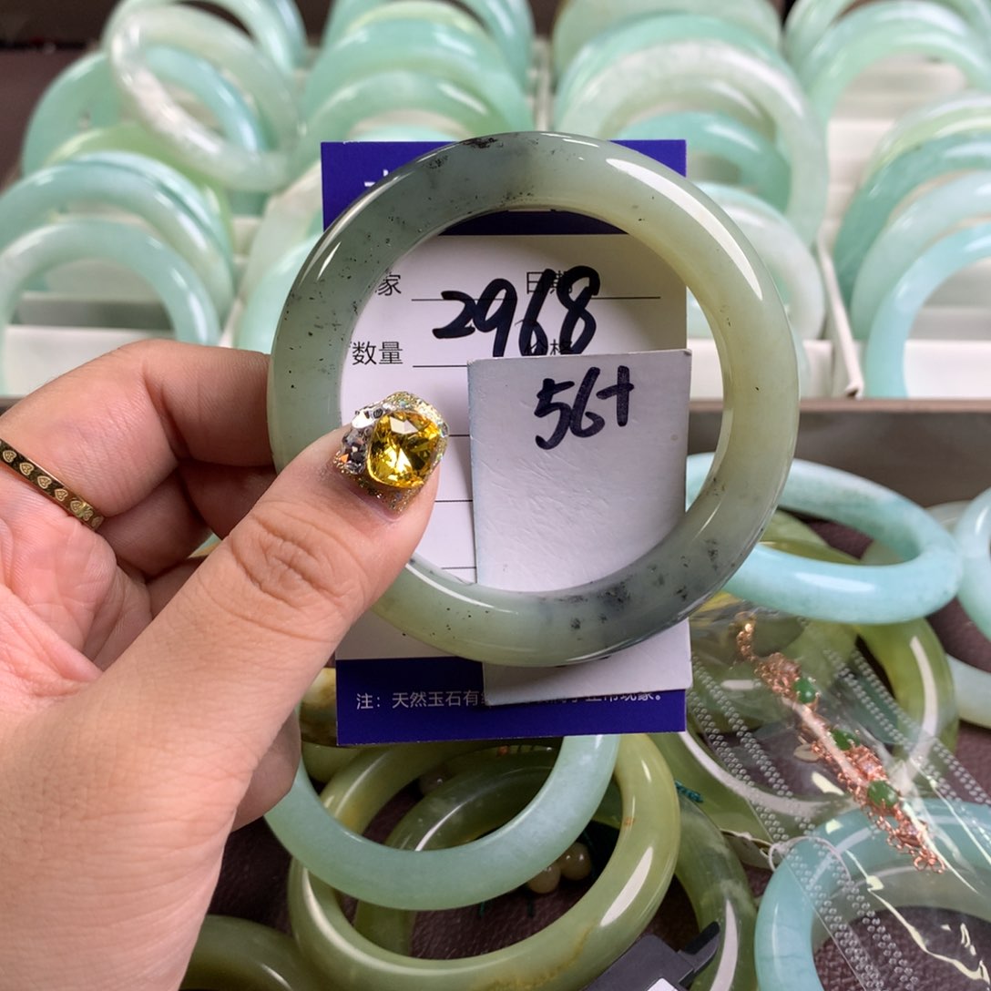 蛇纹石玉手镯未镶嵌2968