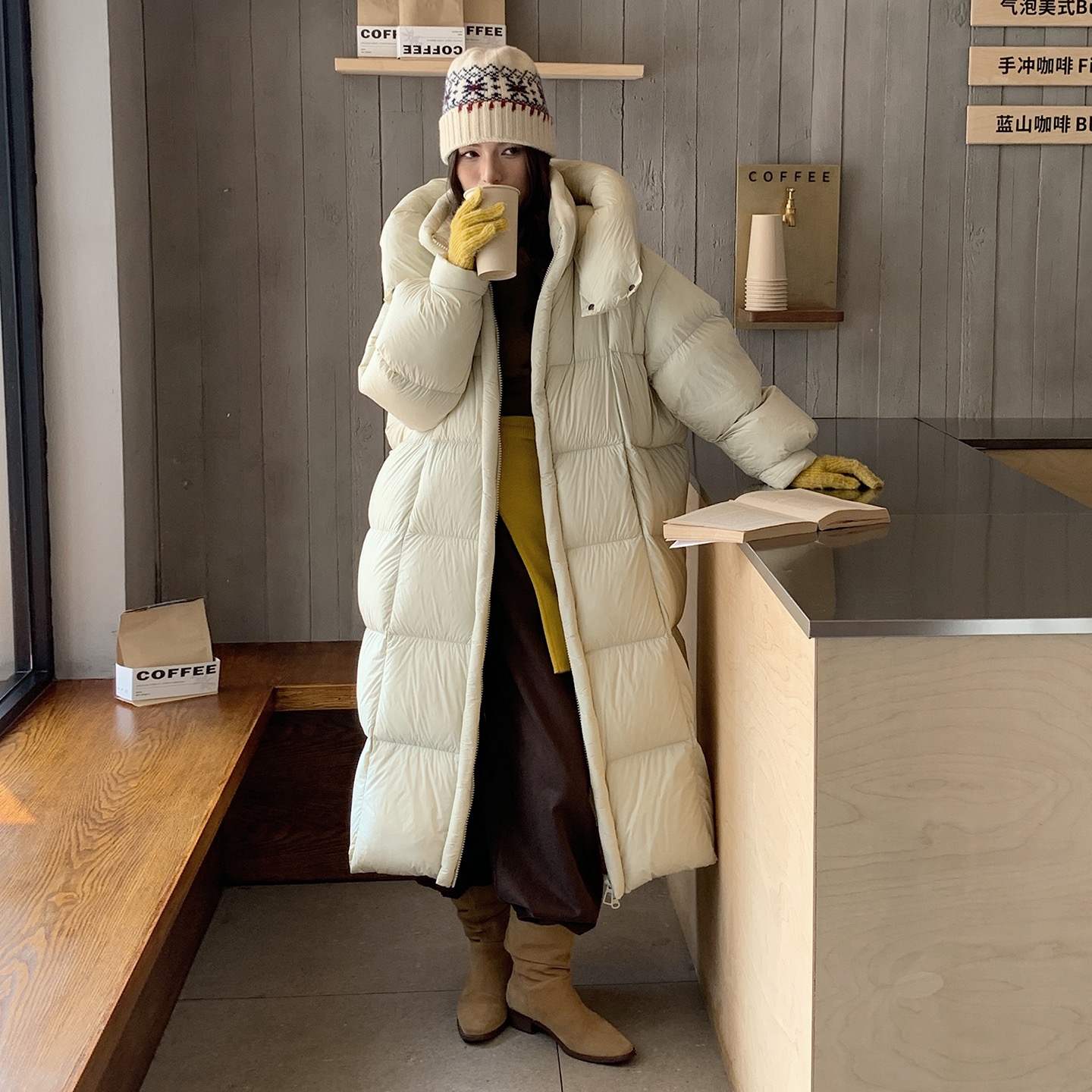 云朵零压泡芙连帽2025羽绒服时尚保暖毛领冬季中长款鹅绒服加厚