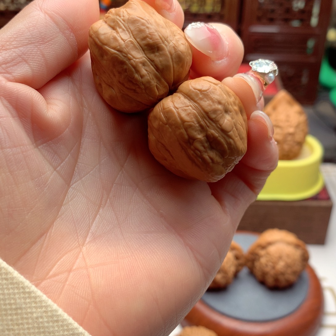 文玩核桃吊坠阿*。上古玉蟾。   6号