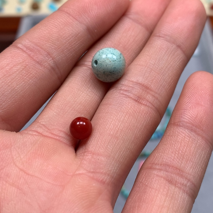 南红玛瑙配饰未镶嵌