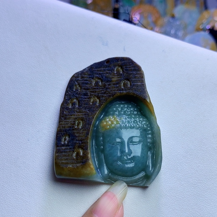 颈饰未镶嵌翡翠佛头