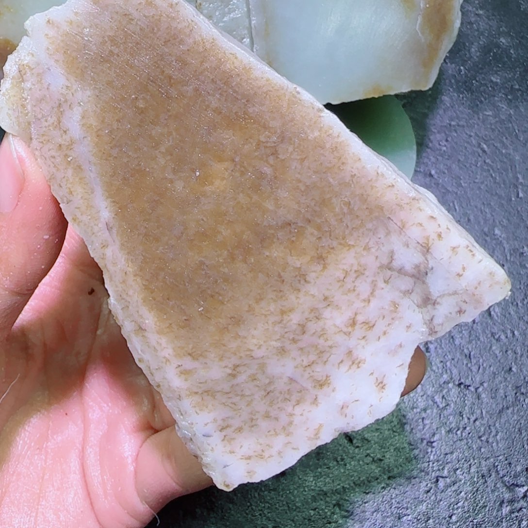 和田玉未镶嵌珠宝半成品