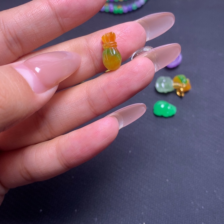 翡翠未镶嵌颈饰无镶嵌07