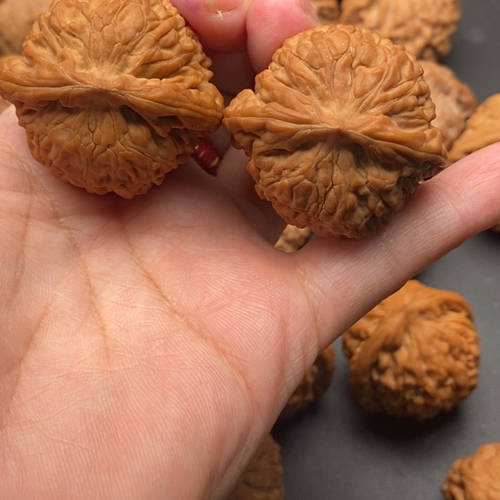 文玩核桃吊坠D***_圆梦39