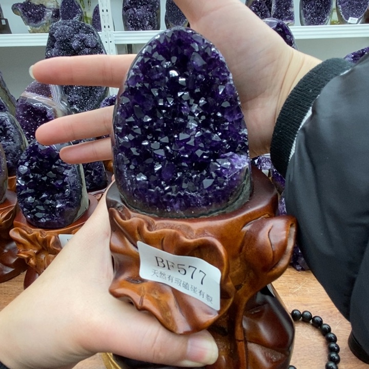 紫晶大型摆件（非配饰）未镶嵌