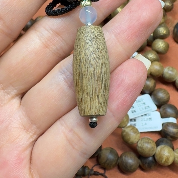 大叶紫檀（黑酸枝木类）