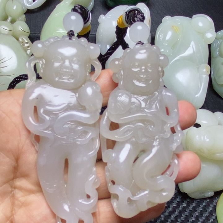 和田玉颈饰未镶嵌