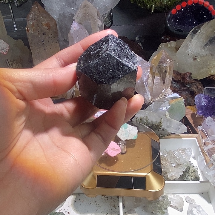 青***黛水晶未镶嵌珠宝半成品