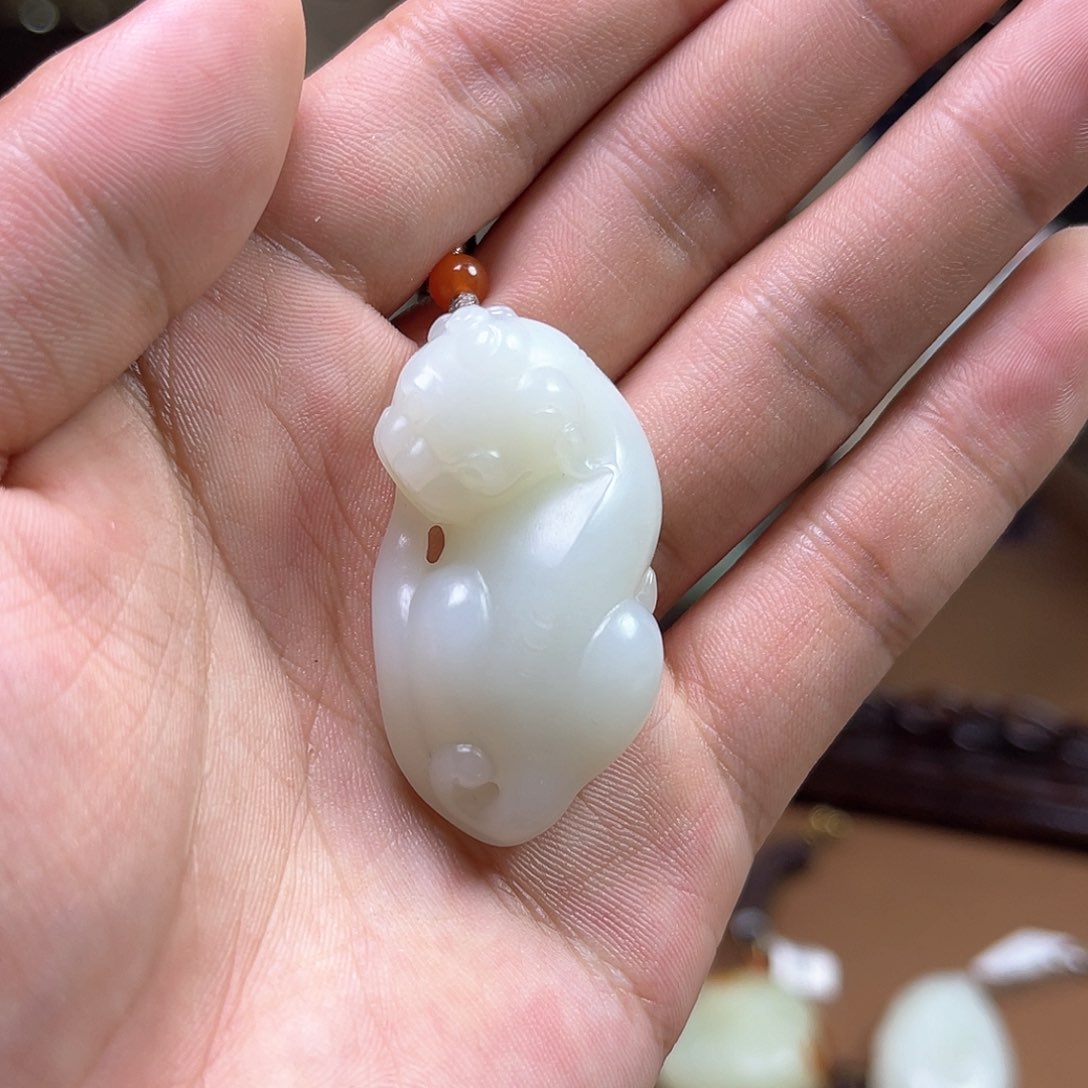 和田玉颈饰未镶嵌