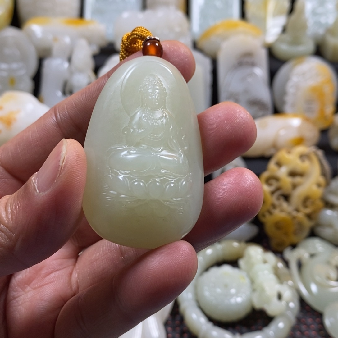 和田玉颈饰未镶嵌