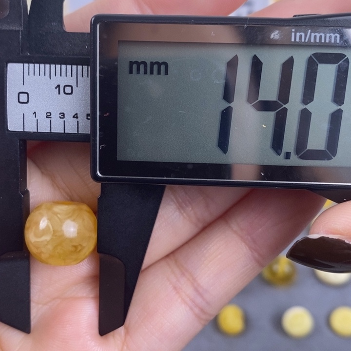 琥珀裸石未镶嵌琥珀蜜蜡2