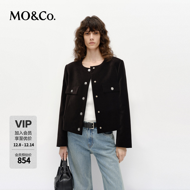 MOCO外套2025春新品奢光丝绒无领垫肩短款箱型雕花银扣MBE1COT016