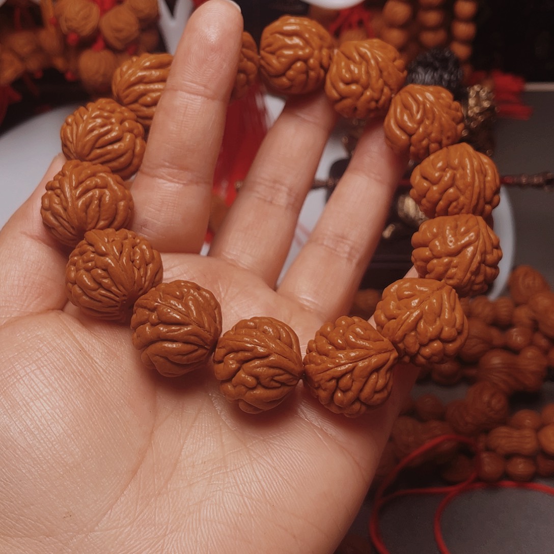 吊坠桃核龙纹桃枭