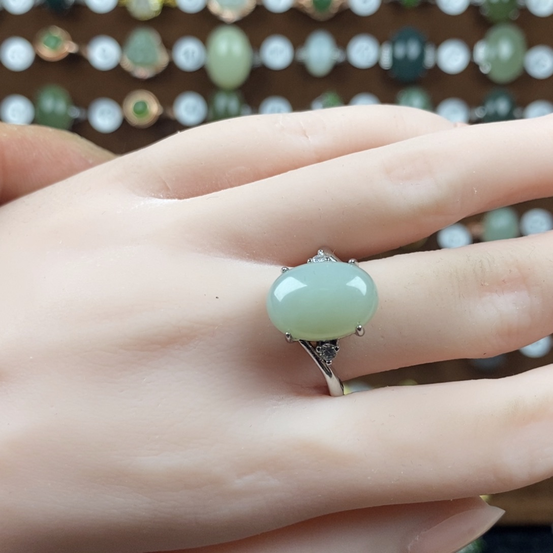 和田玉（青白玉）戒指合金