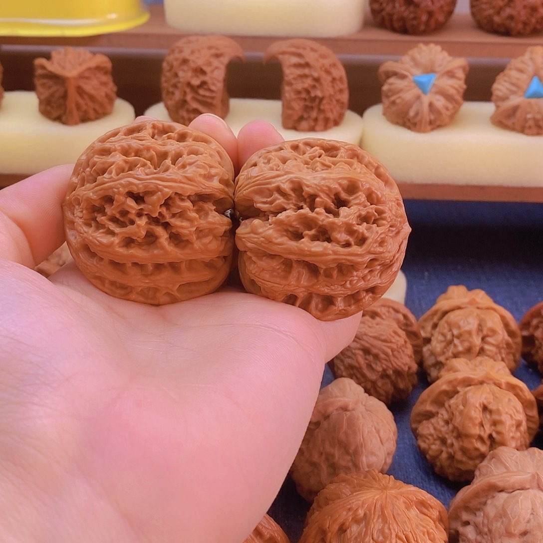 48➕大粗筋狮子头文玩核桃