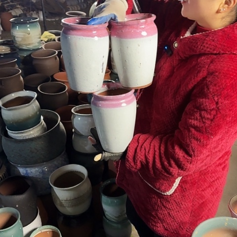 口14高20瑕疵盆子。 