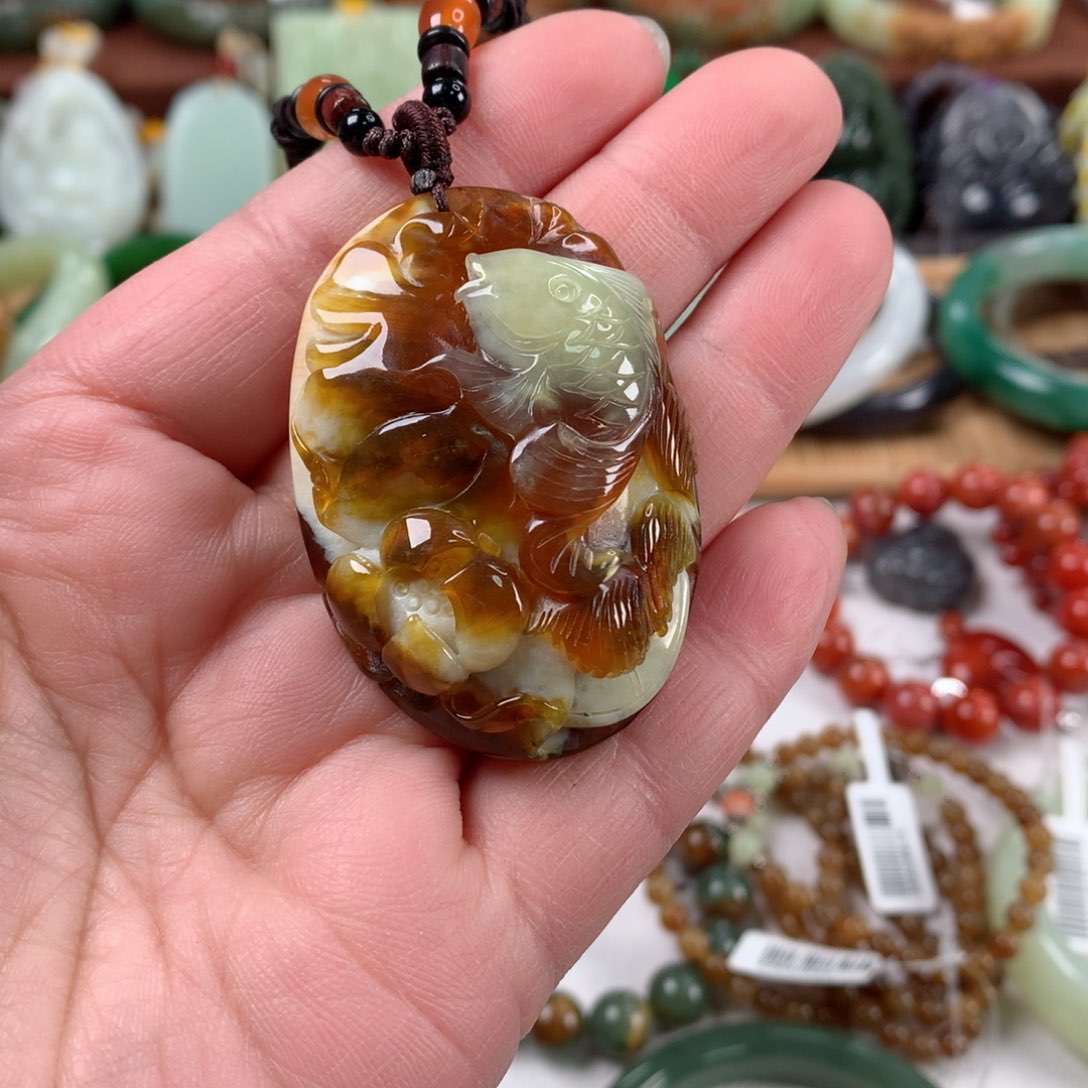 岫玉颈饰未镶嵌吊坠