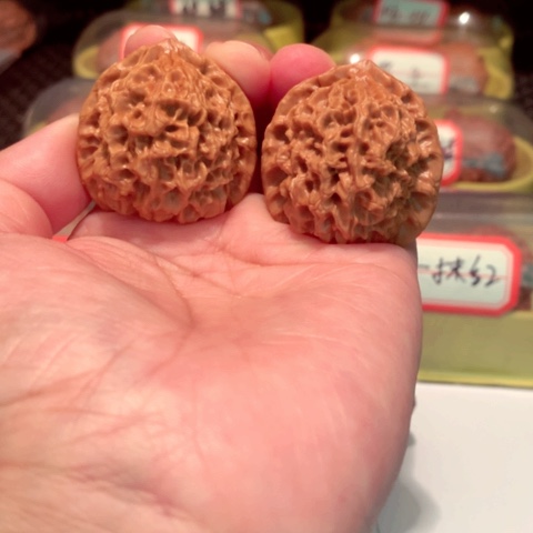吊坠文玩核桃野生鱼鳞纹