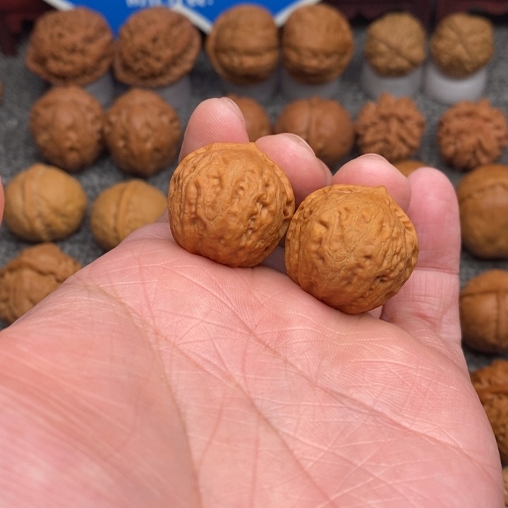 文玩核桃把件…………