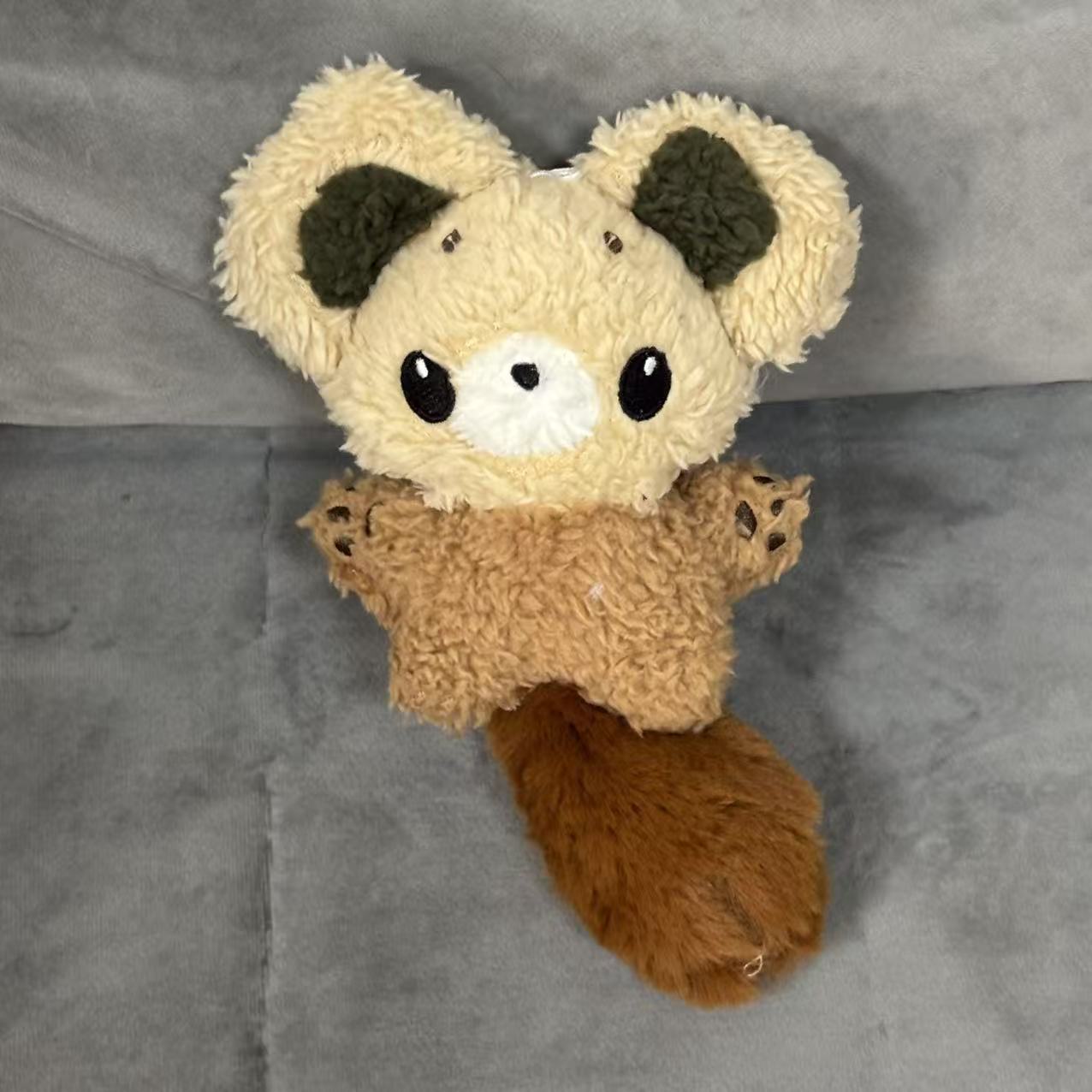 可爱拼接色小浣熊毛绒玩具公仔创意生日礼物玩偶挂件