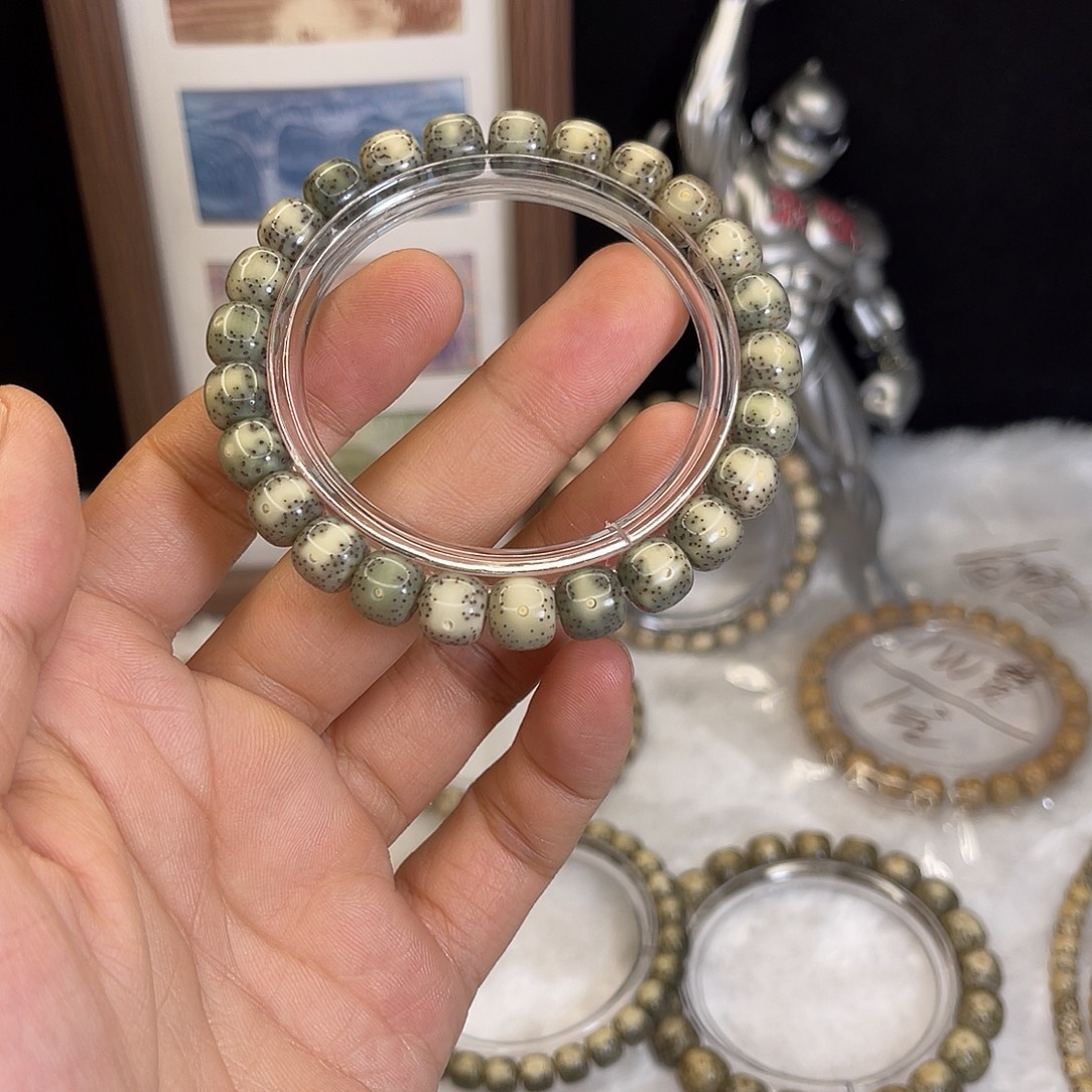 星月菩提手串801 号.  星月菩提.  一物一图. 