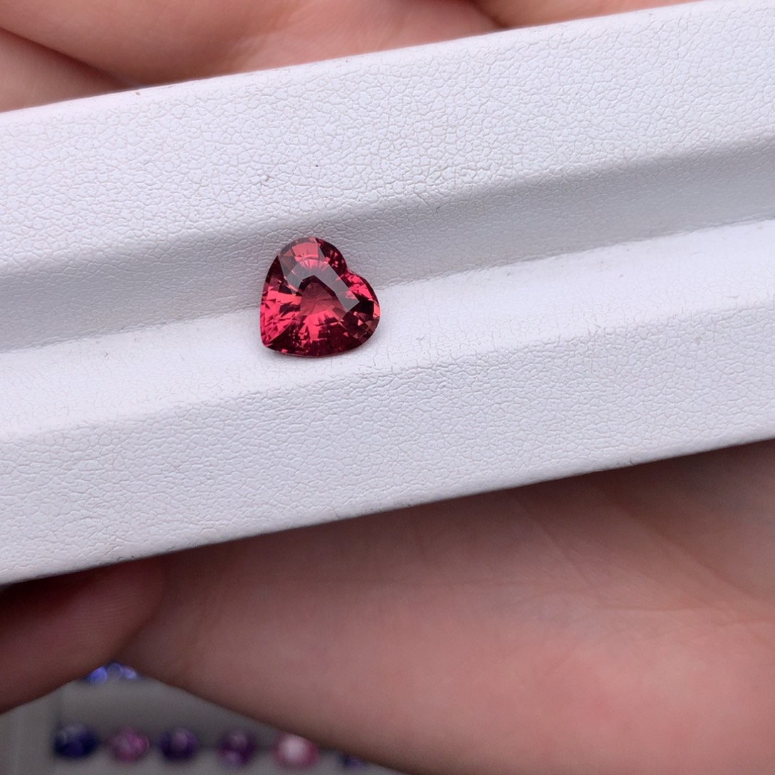 未镶嵌裸石碧玺2.6ct