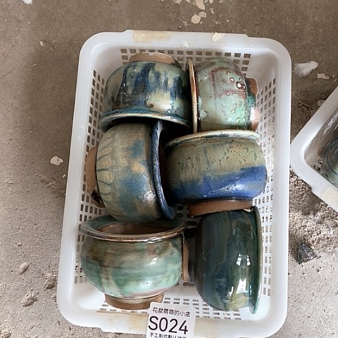 紫砂花盆024微瑕品口径7到8左右