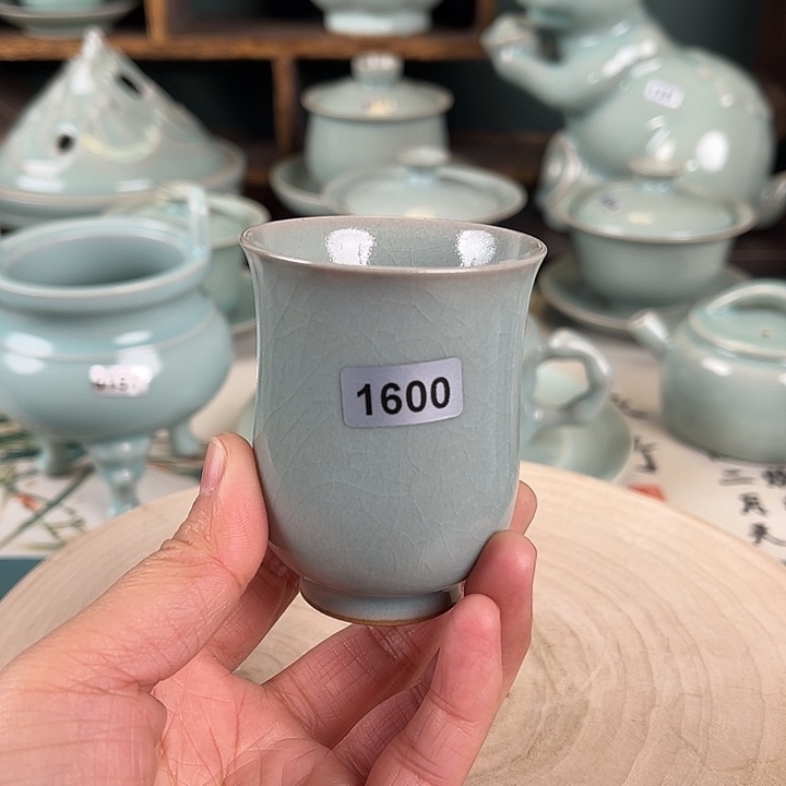 杯，****。1600 原产地原矿釉汝瓷