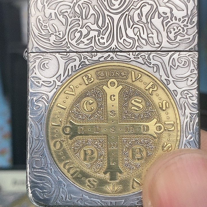 牛**色黄铜时刻经雕工艺品