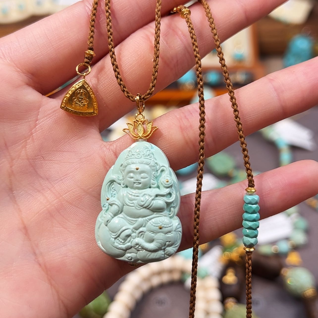 【闪购商品】18K金镶嵌绿松石颈饰