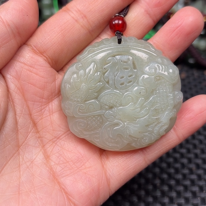 和田玉颈饰未镶嵌