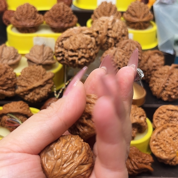 小***球桃核吊坠蛇头111111