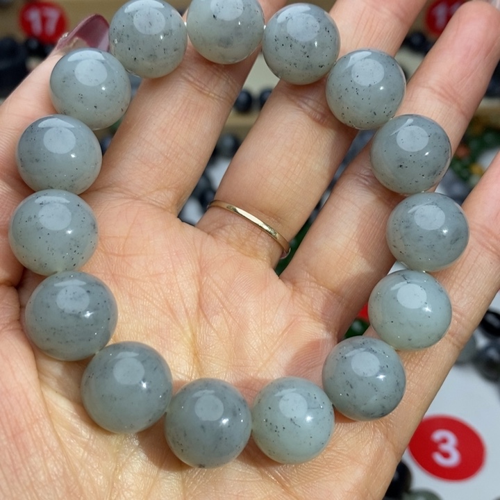 和田玉手串未镶嵌