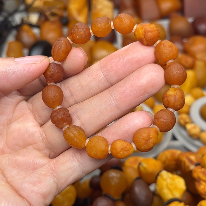 琥珀未镶嵌裸石天然蜜蜡手串