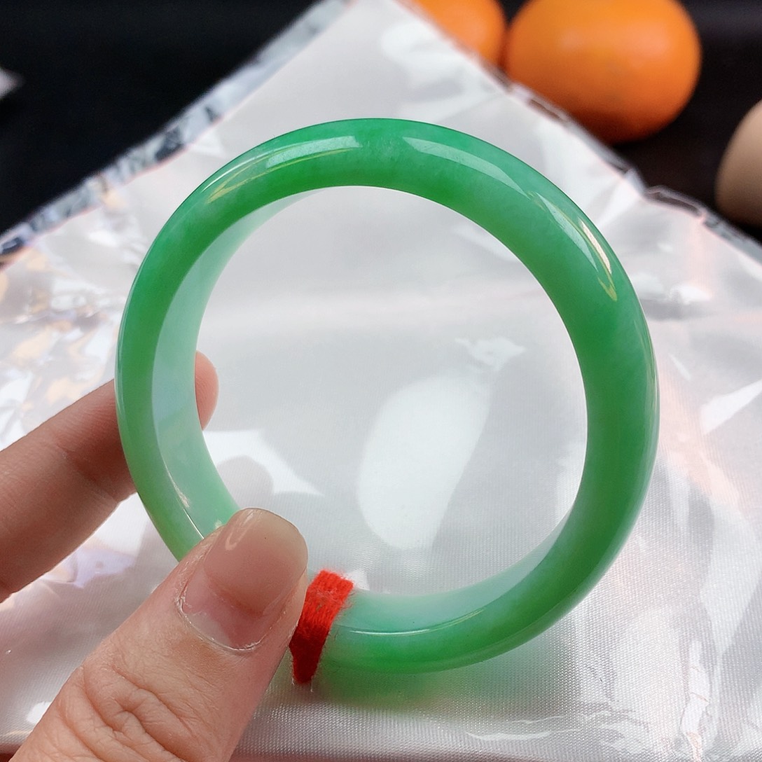 翡翠手镯未镶嵌53圈2460