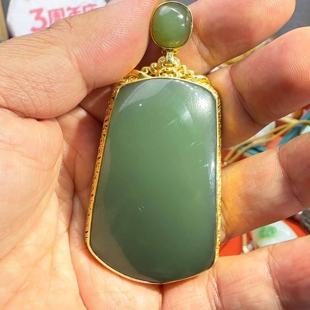 H***G和田玉未镶嵌把件