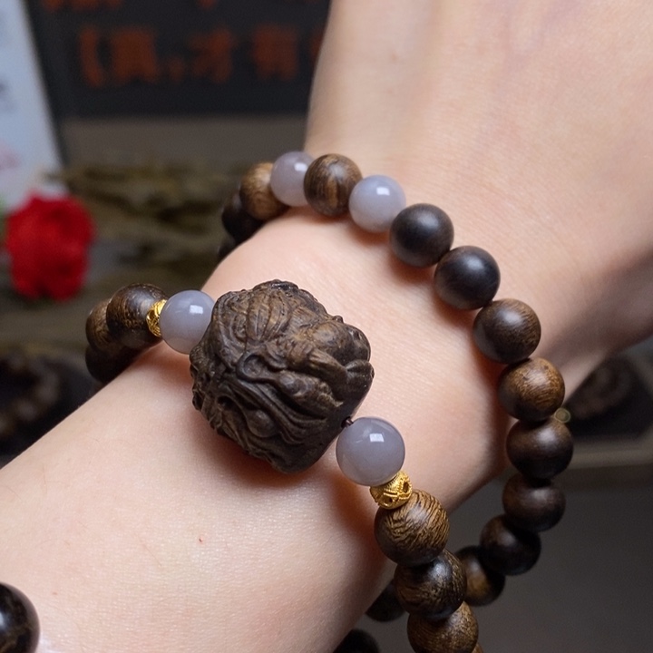 沉香手串越南芽庄黄棋瘤疤0.8+扎基沉香木雕配饰